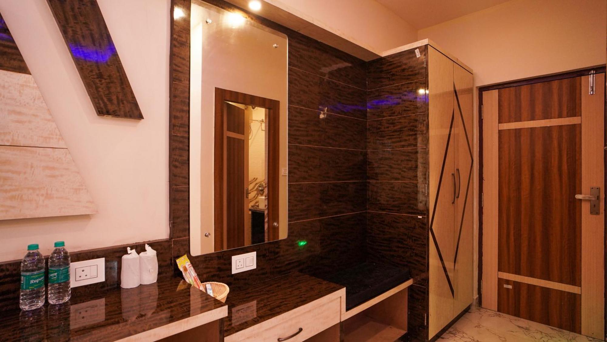 Sea Queen Beach Resort On Beach !! Couple Friendly Family Resort !! Mandarmani Exterior photo