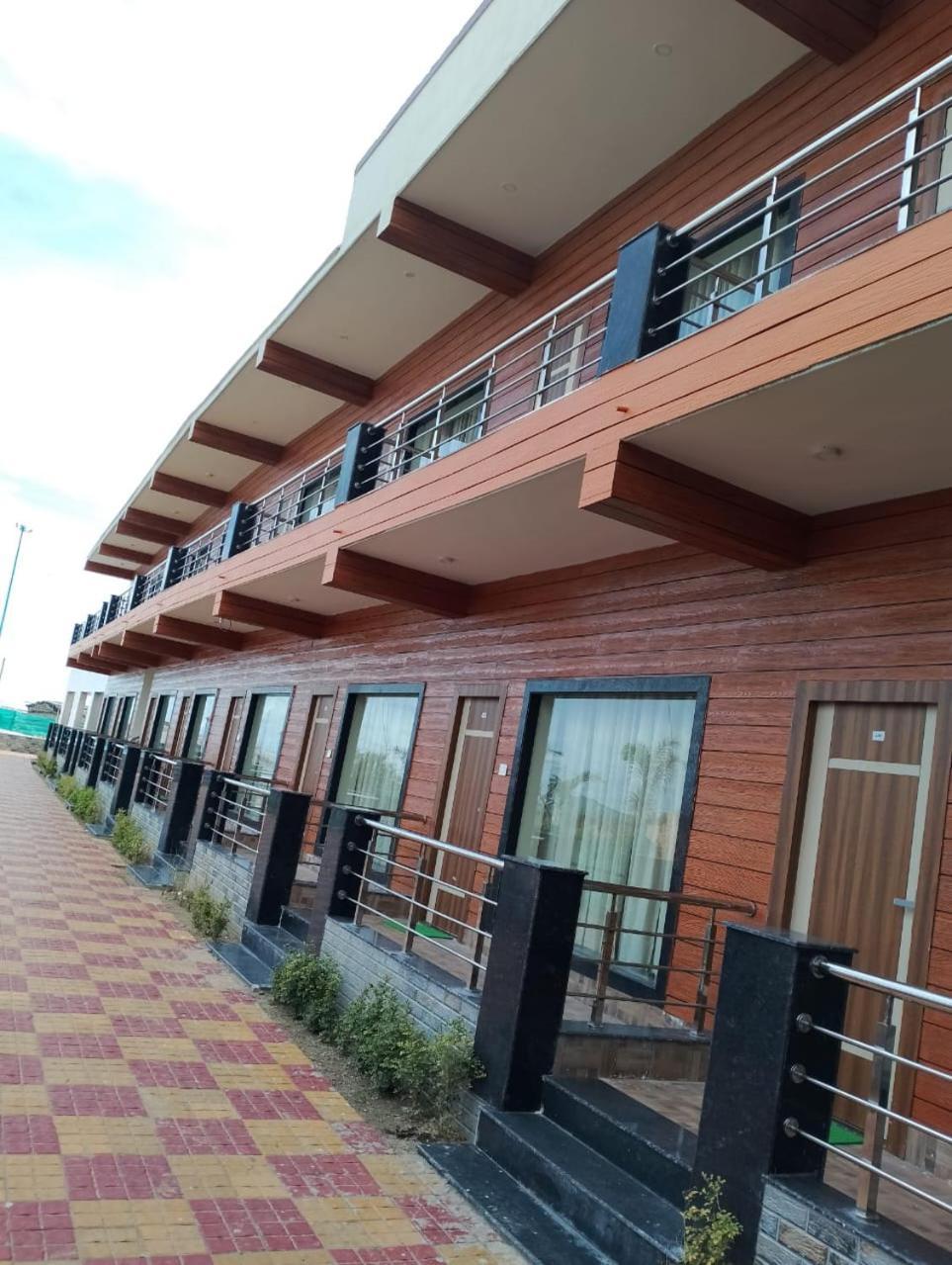 Sea Queen Beach Resort On Beach !! Couple Friendly Family Resort !! Mandarmani Exterior photo